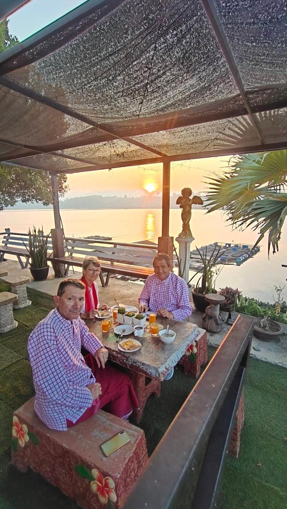 Baan Dongsak River View Sangkhla Buri Zewnętrze zdjęcie