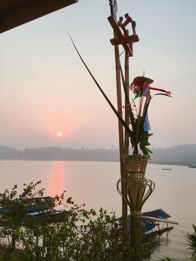Baan Dongsak River View Sangkhla Buri Zewnętrze zdjęcie